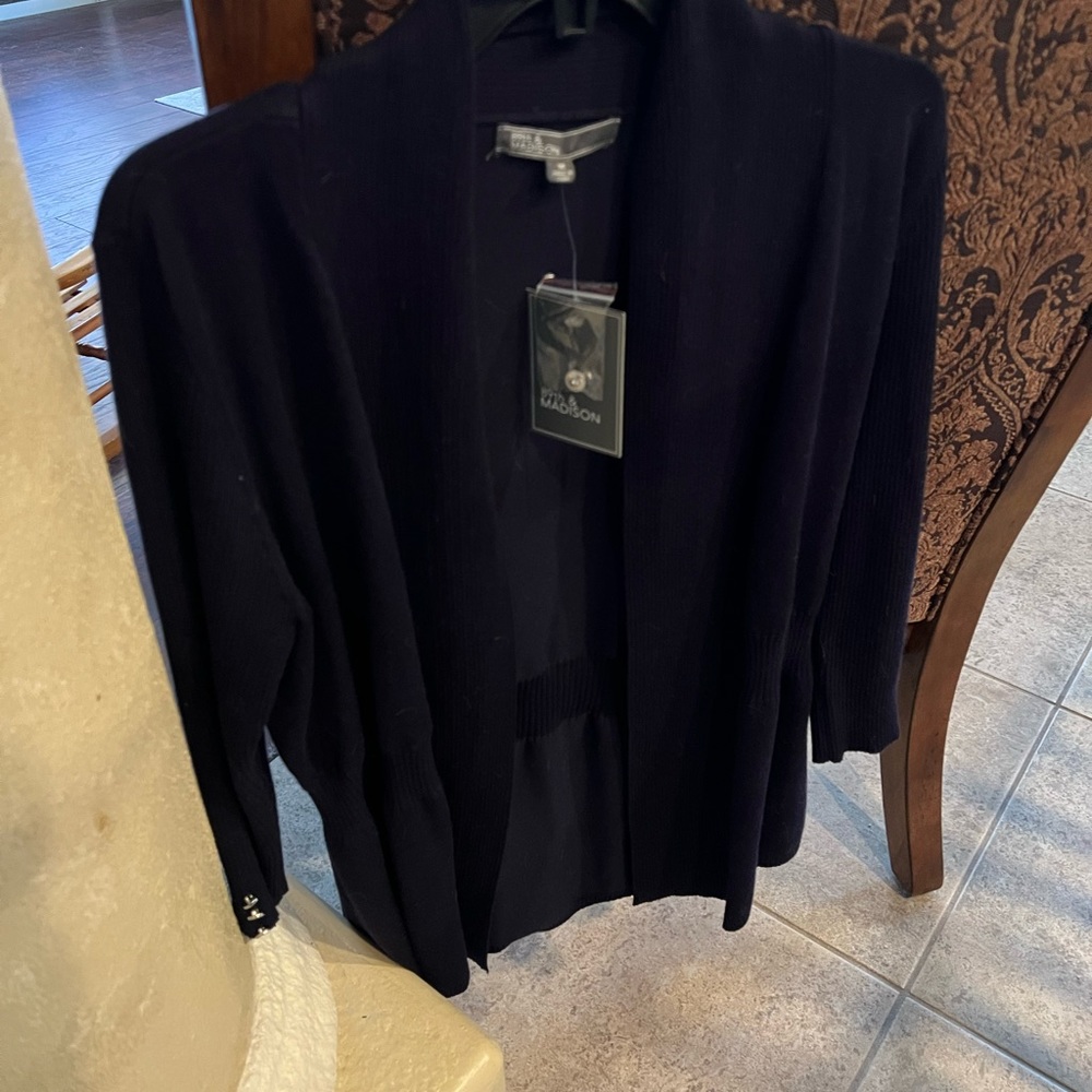 89th and Madison medium navy sweater